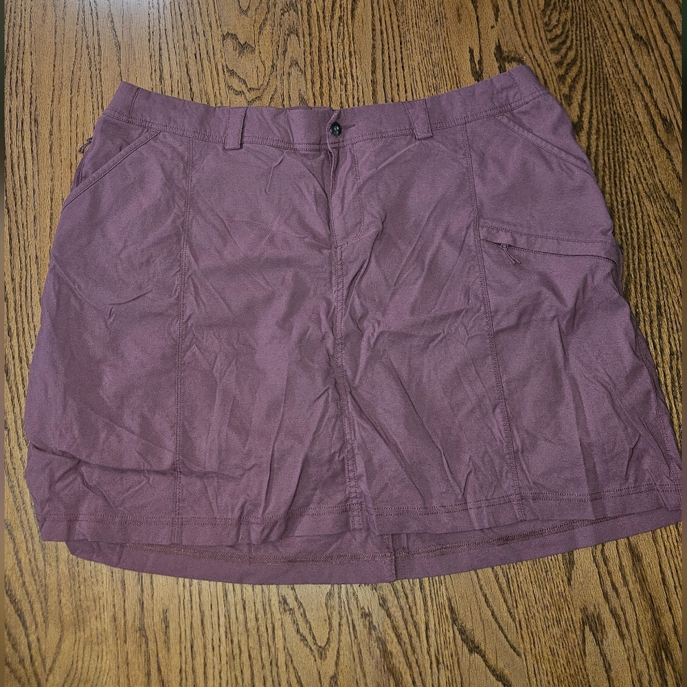 Duluth Trading Company Mauve Casual Skort with Pocket Detail Size 22w.